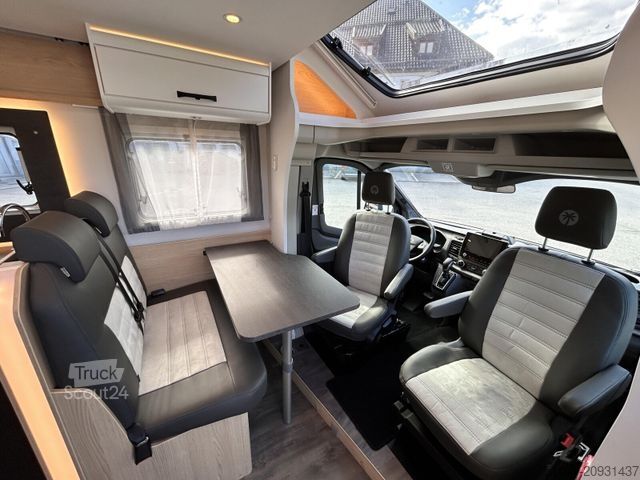 Autorulotă semi-integrată SUNLIGHT Adventure T Ford 670S Combi 6E Hubbett Autom.