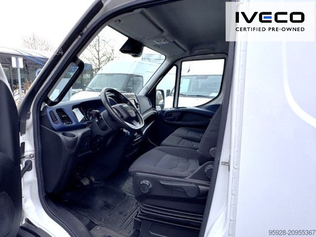 Skåpbil IVECO 35S14HA8 V/P, LED, Fahrersitz gefedert