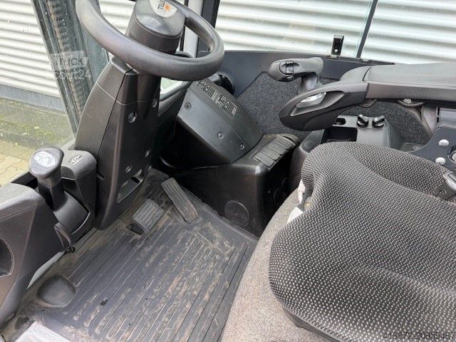 S-Trucks B.V. S-Trucks B.V. S-Trucks B.V.