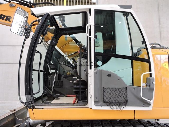 Bandgrävare LIEBHERR R914