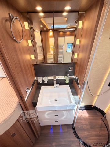 Integreret autocamper CARTHAGO Chic S-Plus I 61 XL LE *Einzelbetten-Hubbett*