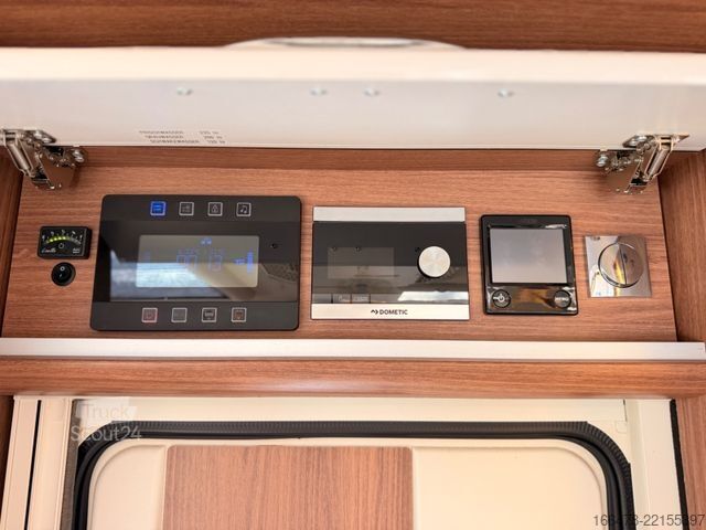 Integreret autocamper CARTHAGO Chic S-Plus I 61 XL LE *Einzelbetten-Hubbett*