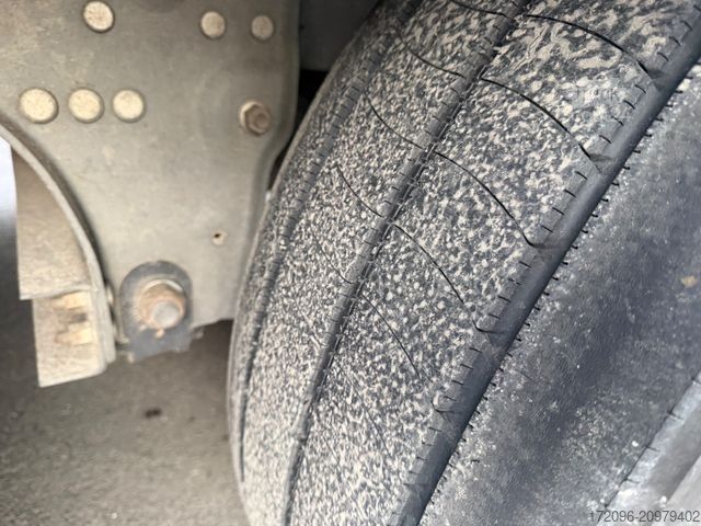 Auflieger mit Pritsche & Plane SCHMITZ CARGOBULL SCS 24/L Lift, Edscha, SECURITY tarp, Safetyroof