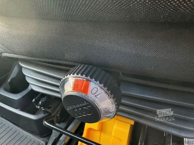 Koelwagen met geïsoleerde laadbak IVECO Daily 70C18 HA8  *R.3750mm*Automatik*LBW*