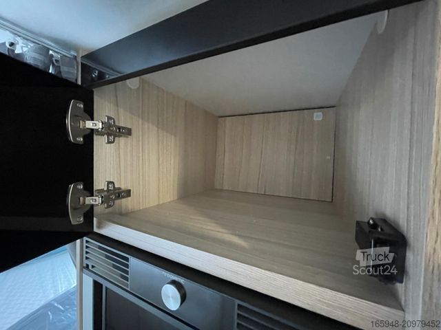 Félintegrált lakóautó SUNLIVING C 70 DL *Automatik*Sonderedition Glücksmobil*