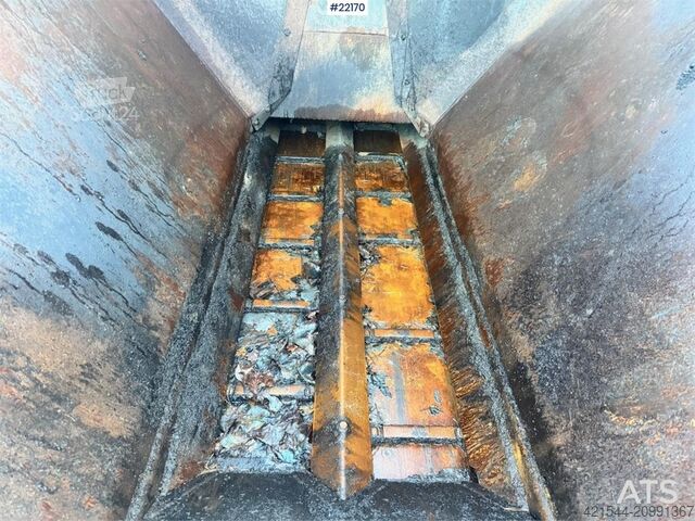 Bestrating CAT AP300D