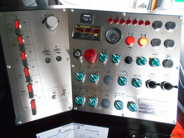 Balayeuse de voirie Mercedes-Benz Atego 1324 LKO 4x2 / Themis SH7B D/HD