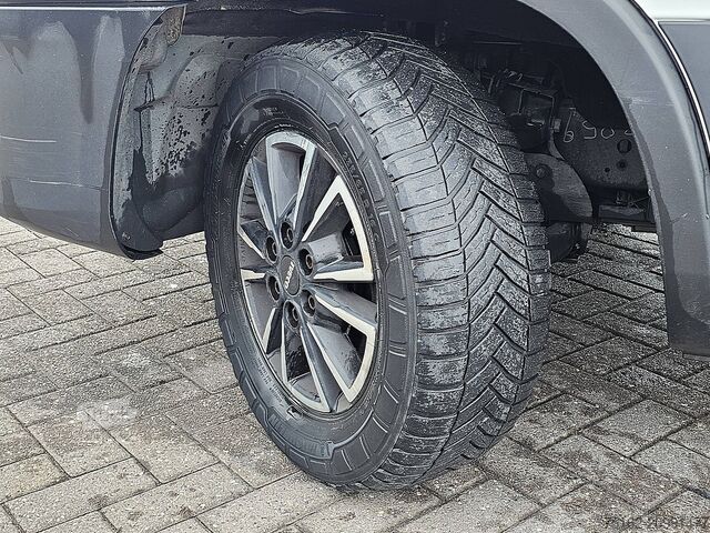 Break à toit surélevé IVECO DAILY 35 S 14 NV 3.0 AUT. L3H2