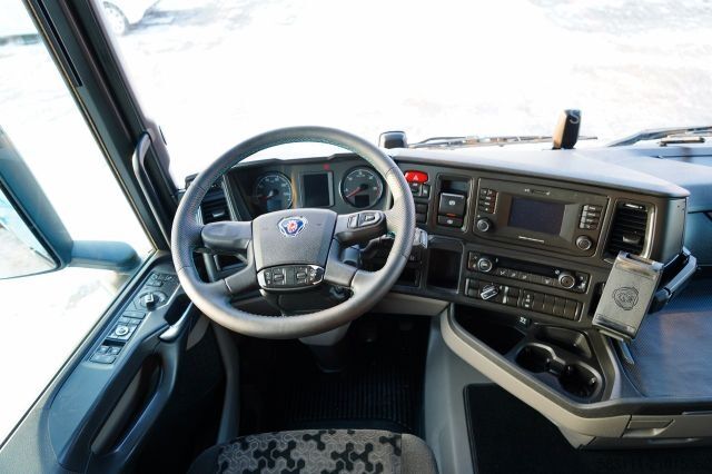 Standard nyergesvontató SCANIA R 450 / RETARDER / HYDRAULIKA / I-PARK COOL / AL