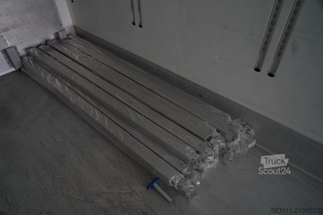 Rashladna poluprikolica SCHMITZ CARGOBULL REFRIGERATED / NEW THERMO KING UNIT / SLX 300 /