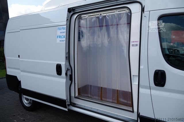 Koelwagen met geïsoleerde laadbak FIAT DUCATO / CH?ODNIA / MUTLITEMPERATURA / 2X AGREGA