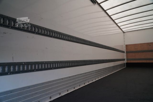 Camion jumbo RENAULT D 240 / 4x2 / KONTENER / 7,7 M / WINDA DHOLLANDI