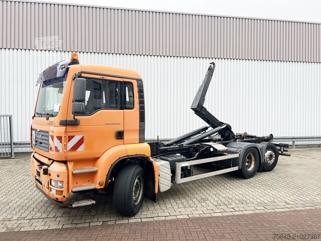 Haakarm vrachtwagen MAN TGA 26.350 6x2-2 BL TGA 26.350/400 6x2-2 BL, Lenk-/Liftachse