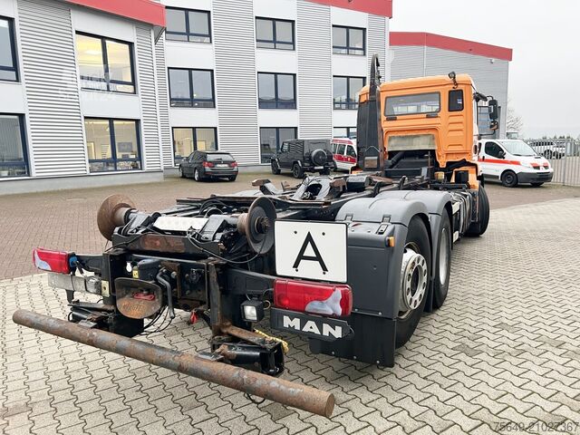 Haakarm vrachtwagen MAN TGA 26.350 6x2-2 BL TGA 26.350/400 6x2-2 BL, Lenk-/Liftachse