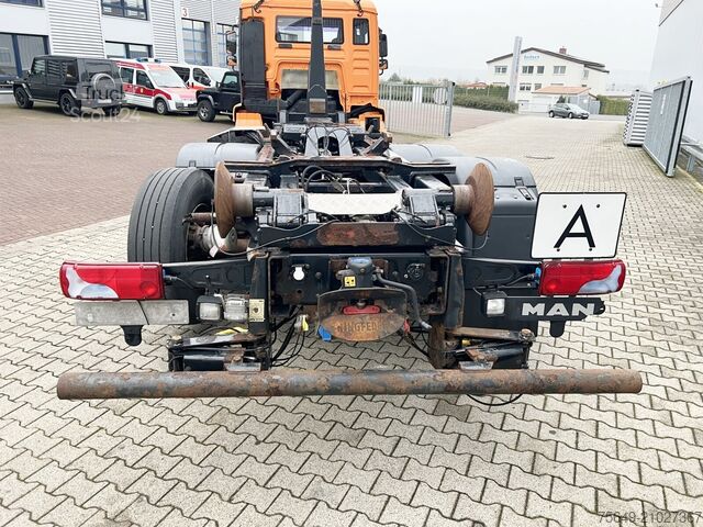 Haakarm vrachtwagen MAN TGA 26.350 6x2-2 BL TGA 26.350/400 6x2-2 BL, Lenk-/Liftachse