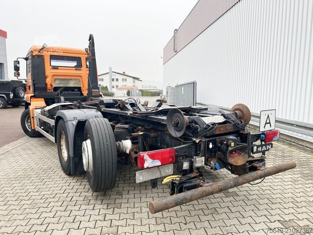 Haakarm vrachtwagen MAN TGA 26.350 6x2-2 BL TGA 26.350/400 6x2-2 BL, Lenk-/Liftachse