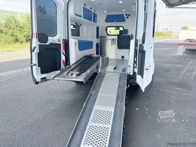 Camion de pompiers Ford Transit 2.2 TDCI 4x2 Transit 2.2 TDCI 4x2, Krankentransporter