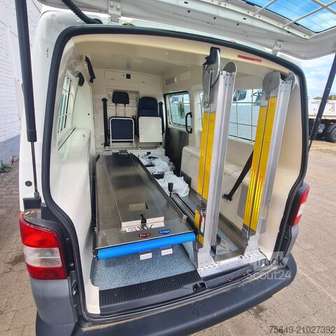 Camion de pompiers Volkswagen T5 2.0 TDI T5 2.0 TDI, Krankenwagen