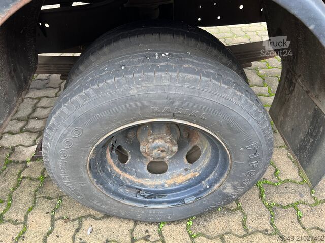 Fourgon pick-up Mercedes-Benz L 407 D 4x2 Doka L 407 D 4x2 Doka, Ex-THW