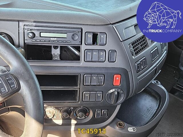 Châssis avec cabine DAF XF 440