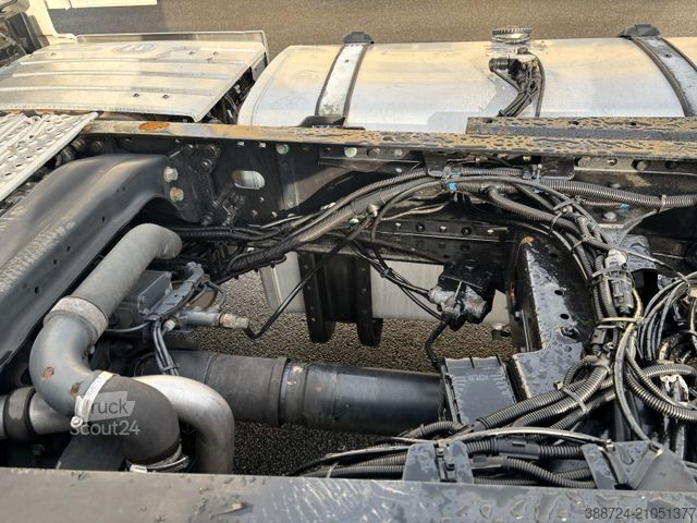 Standaard trekker MAN TGX 18.470*Euro6D*TÜV*2Tanks*Standklima*Intarder