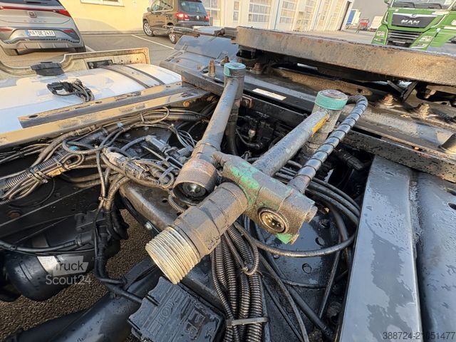 Prostorninska vlačilna enota MAN TGX18.480*XXL*E6*Kompressor*Hydraulik*TÜV*