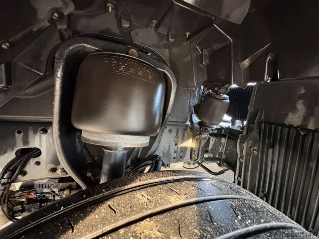 Prostorninska vlačilna enota MAN TGX18.480*XXL*E6*Kompressor*Hydraulik*TÜV*