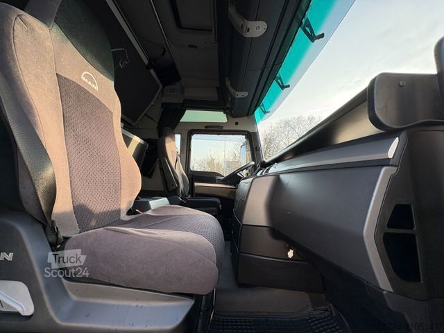 Prostorninska vlačilna enota MAN TGX18.480*XXL*E6*Kompressor*Hydraulik*TÜV*