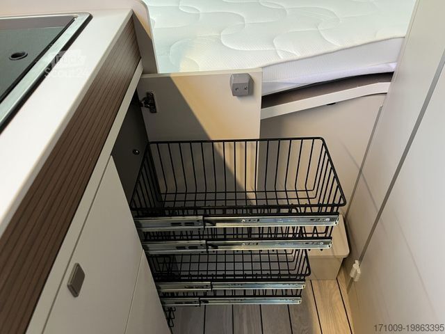 Camper WESTFALIA Columbus 540 D 140 PS Schlafdach SOLAR SKYVIEW