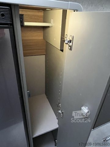 Autocaravana HYMER/ERIBA Grand Canyon S 700 4x4 Premium Winter Autarkie