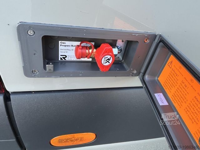 Autocaravana HYMER/ERIBA Grand Canyon S 700 4x4 Premium Winter Autarkie