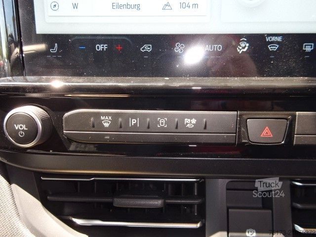 Minibüs FORD Tourneo Custom 320L2 Titanium AT AHK Kam Navi