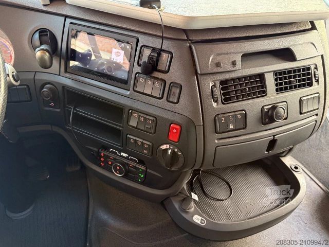 Standard trækkerunit DAF XF 530 XF530 6X2 FTG SSC / EURO6 D / RETARDER /