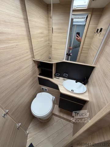 Half-integraal camper CHALLENGER 317 Graphite Edition Ford 2026 - 4.1t, AHK uvm.