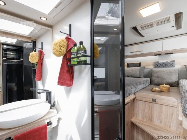 Autocaravana semi-integrada EURAMOBIL Xtura XT 686 EF Solar,Navi,Markise,Delta-Felgen