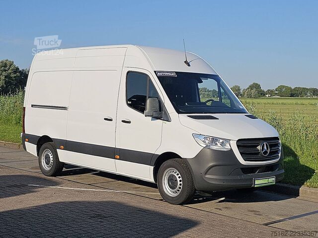 Bestelauto MERCEDES-BENZ SPRINTER 317 L2H2 RWD Automaat