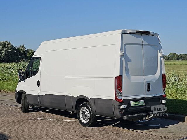 Комби с висок покрив IVECO DAILY 35S14       L2H2 Airco Euro6!