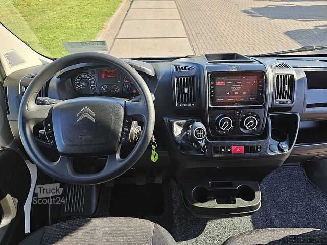 Stationvogn med højt tag CITROEN JUMPER 2.2 L4H2 Airco Carplay !