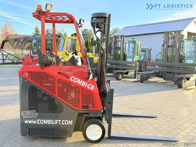 Vierwegvorkheftruck Combilift C3000CB GAS TRIPLEX 4900 FREE-LIFT