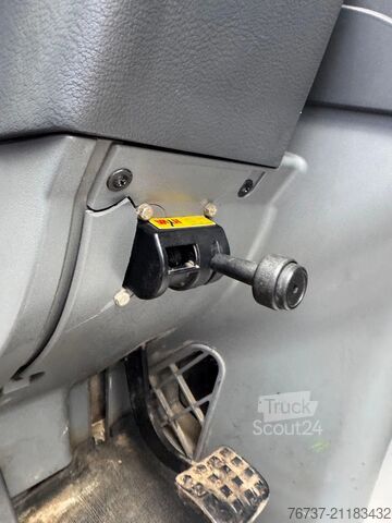 Standaard-SZM Iveco Stralis 430 **MANUAL GEARBOX-PTO-ZF RETARDER**