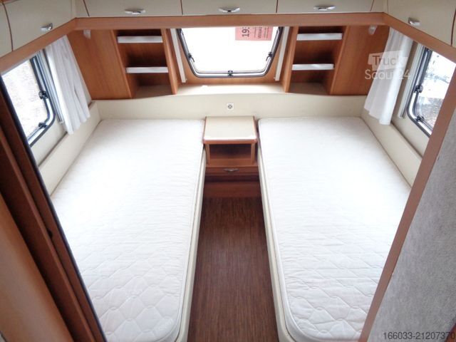 Caravan HOBBY excellent 560 UL *Mover*ALDE*Einzelbett Rollrost