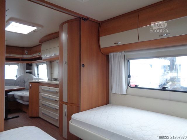 Caravan HOBBY excellent 560 UL *Mover*ALDE*Einzelbett Rollrost