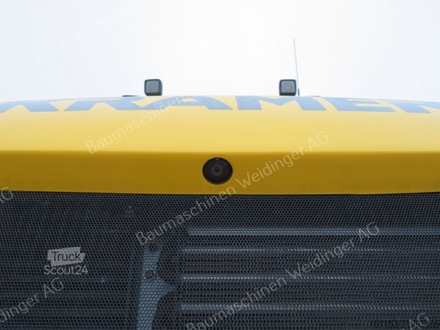 Kerekes rakodó KRAMER 8155