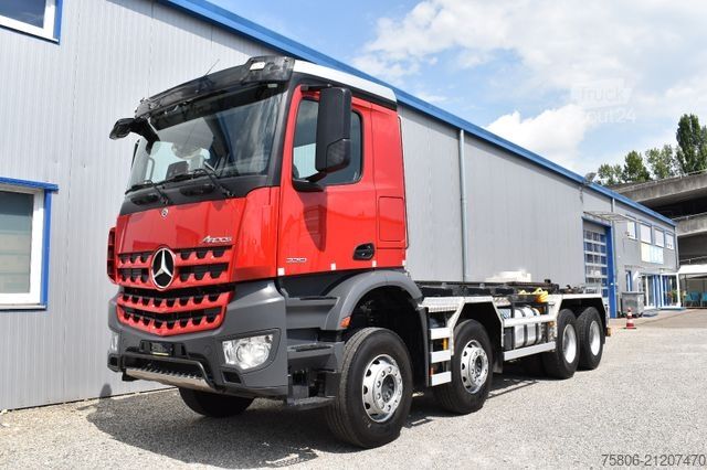Kamion s kipom s pomičnim kontejnerom MERCEDES-BENZ Arocs 3251 E6 8x4 AHK Retarder Kettengerät