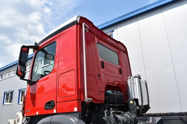 Kamion s kipom s pomičnim kontejnerom MERCEDES-BENZ Arocs 3251 E6 8x4 AHK Retarder Kettengerät