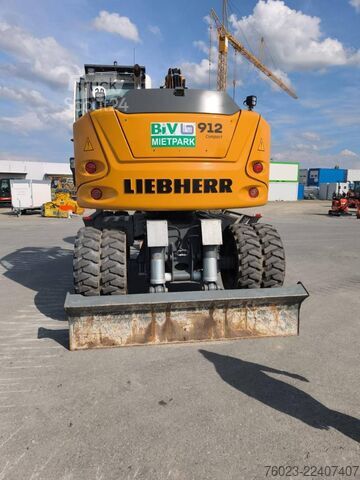 Колесен багер Liebherr A 912 Compact Litronic