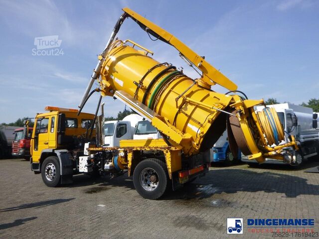 Vehículo de succión Volvo FL6 4x2 RHD Whale vacuum tank 8 m3