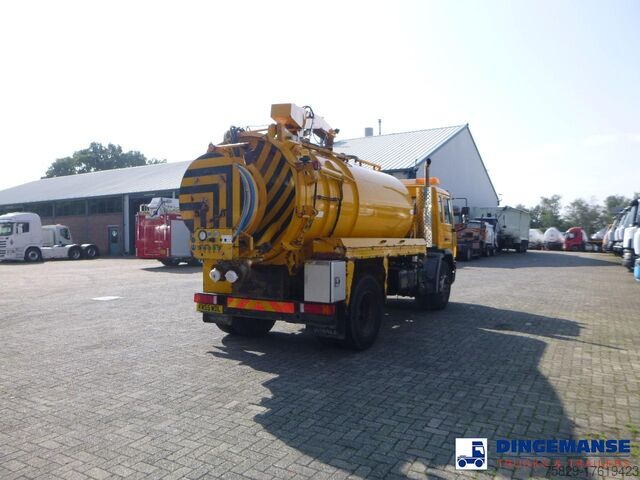 Vehículo de succión Volvo FL6 4x2 RHD Whale vacuum tank 8 m3