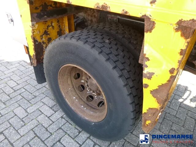 Vehículo de succión Volvo FL6 4x2 RHD Whale vacuum tank 8 m3