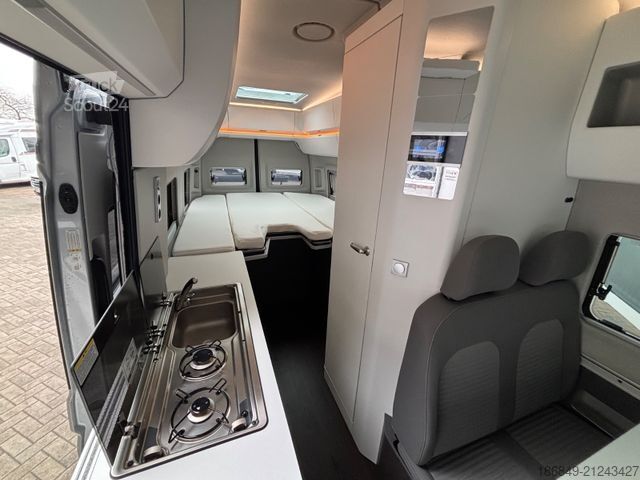 Campervan VOLKSWAGEN Grand California 680 2,0TDI-177 LED + ACC 1. Hd.